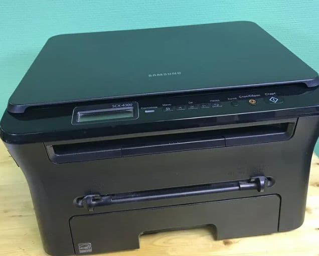 МФУ Samsung SCX4300