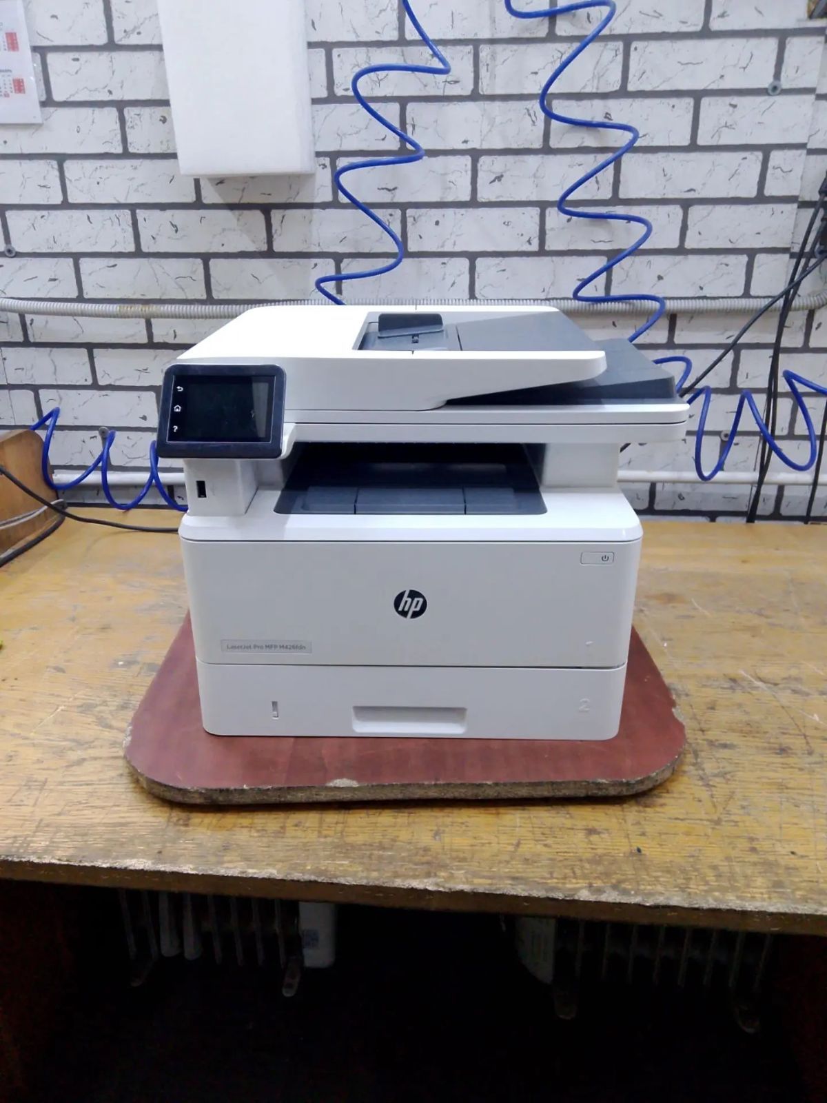 HP LaserJet Pro MFP M426fdn: фото аппарата